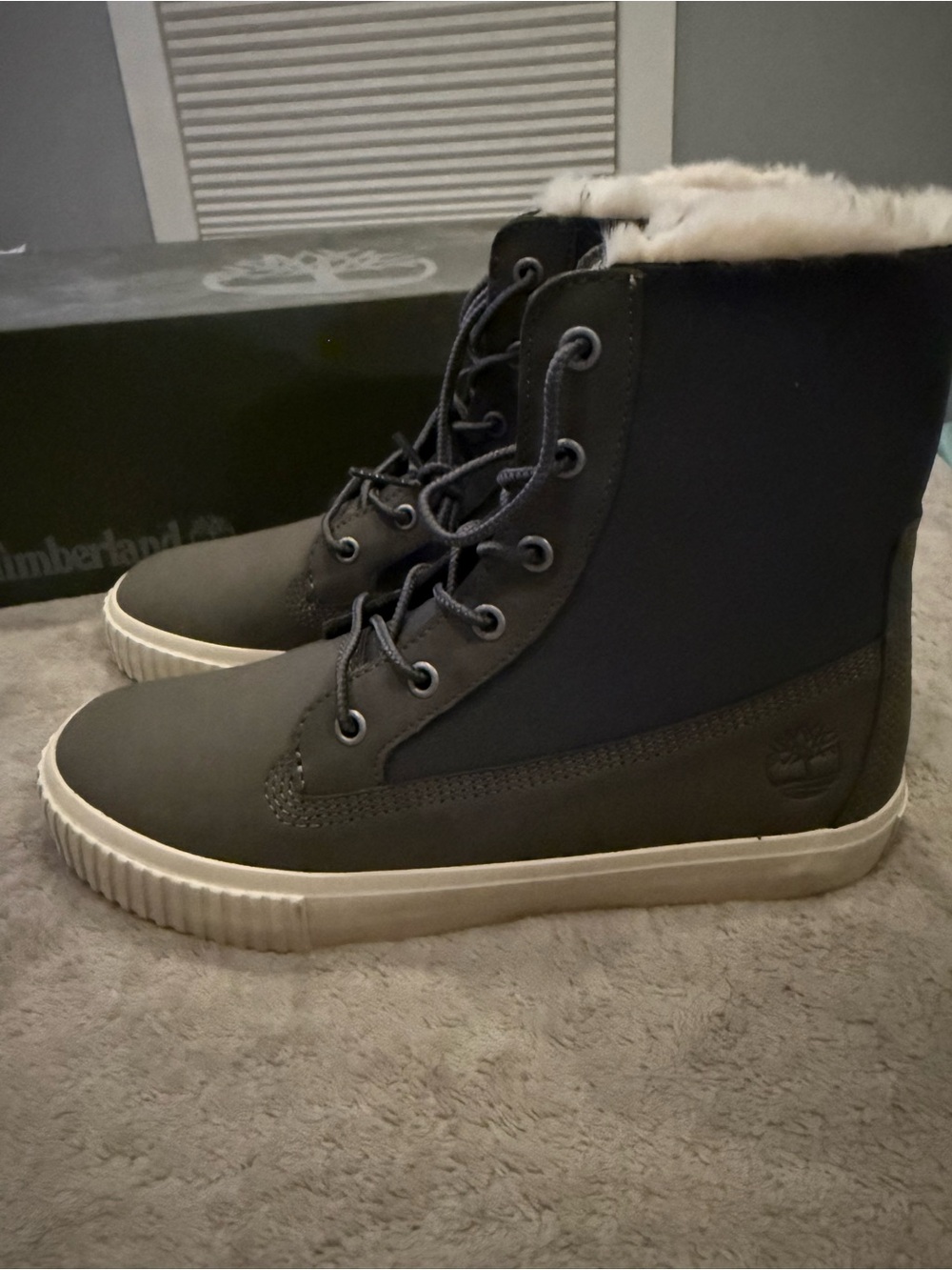 Timberland Skyla Bay Fleece Fold Down Boots in Grey Sz 8 Womens - NEW!